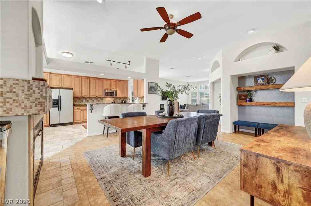 1405 Sunblush Ln - Photo 6 of 50