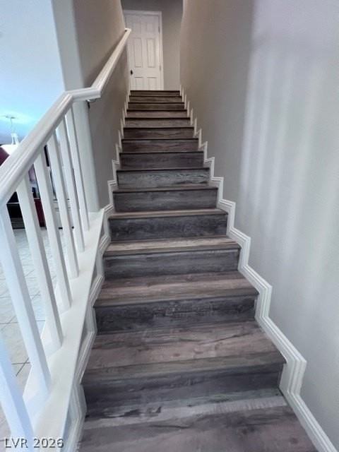 8263 Vanity Fair Ln - Photo 5 of 16