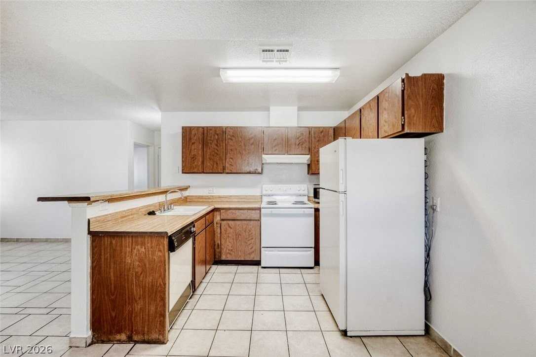 4651 Amberleigh Ln #C - Photo 6 of 18