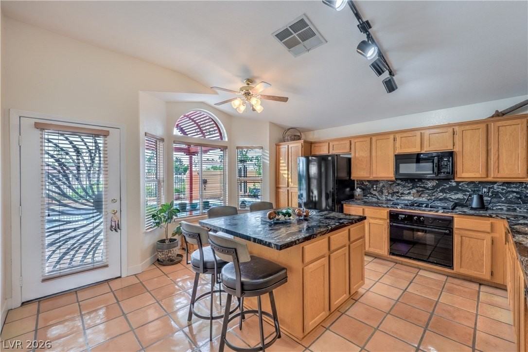 8197 Sedona Sunrise Dr - Photo 7 of 23