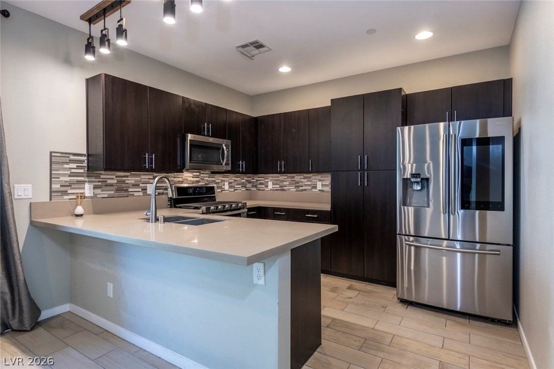 11257 Rainbow Peak Ave #210