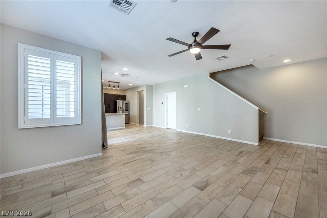 11257 Rainbow Peak Ave #210 - Photo 5 of 16