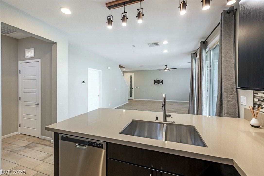 11257 Rainbow Peak Ave #210 - Photo 7 of 16