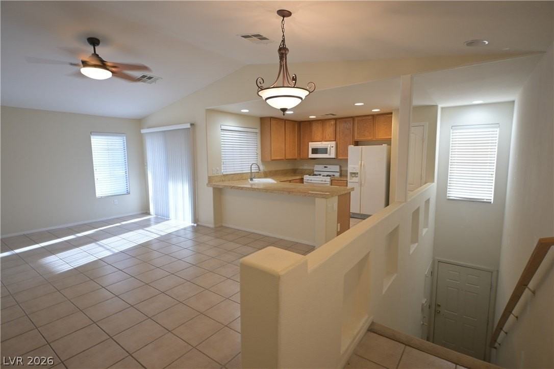 7270 Diamond Canyon Ln #202 - Photo 6 of 31