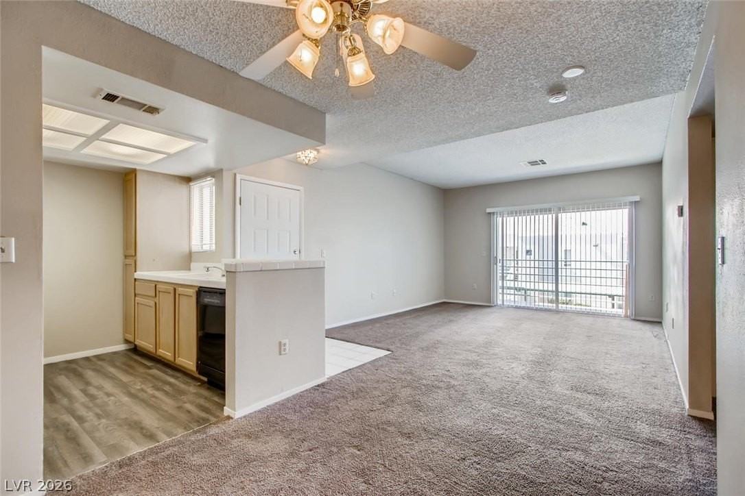 7100 Pirates Cove Rd #2093 - Photo 6 of 23