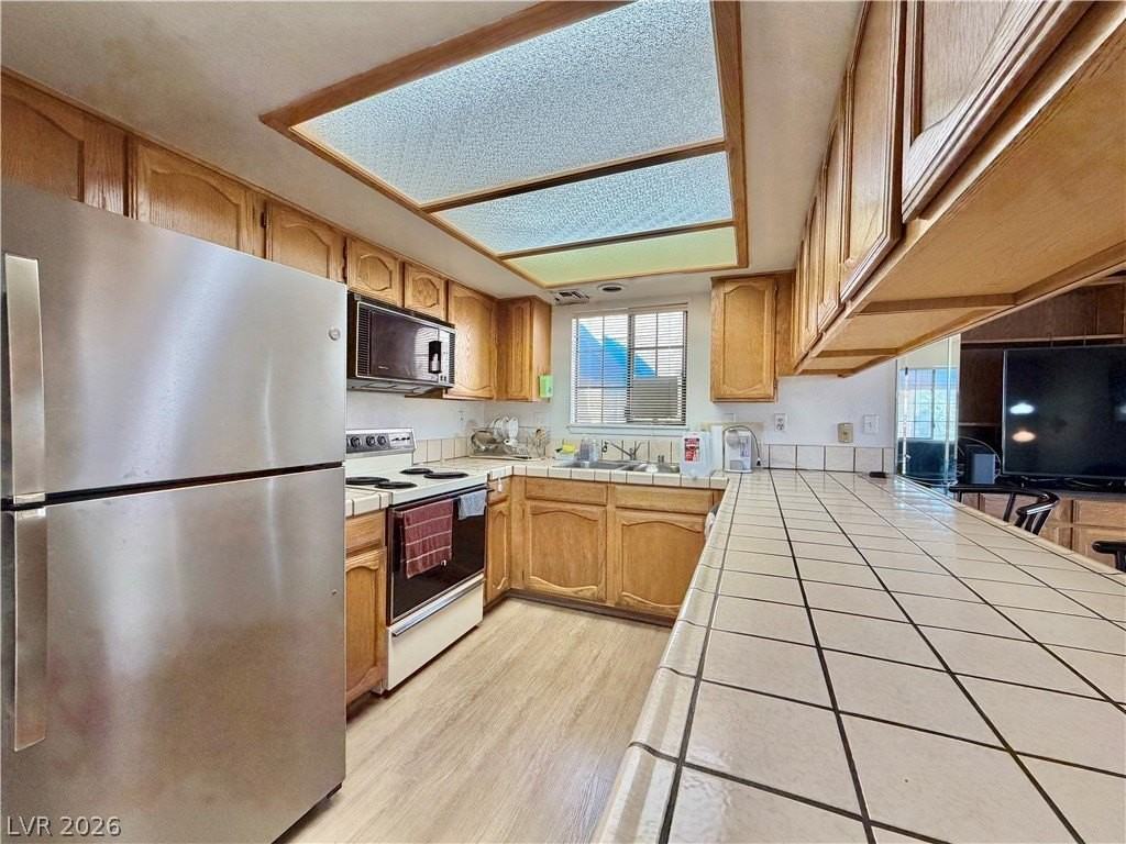 4210 Gannet Cir #294 - Photo 4 of 14