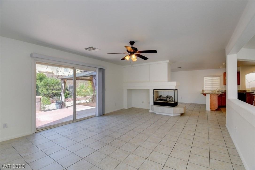 10931 Carberry Hill St - Photo 7 of 16