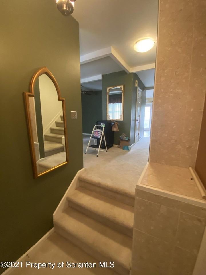 32 Briarwood Way - Photo 5 of 24