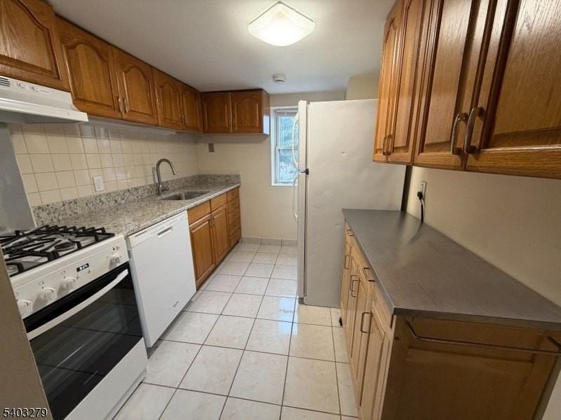 263 Kipp Ave - Photo 5 of 20