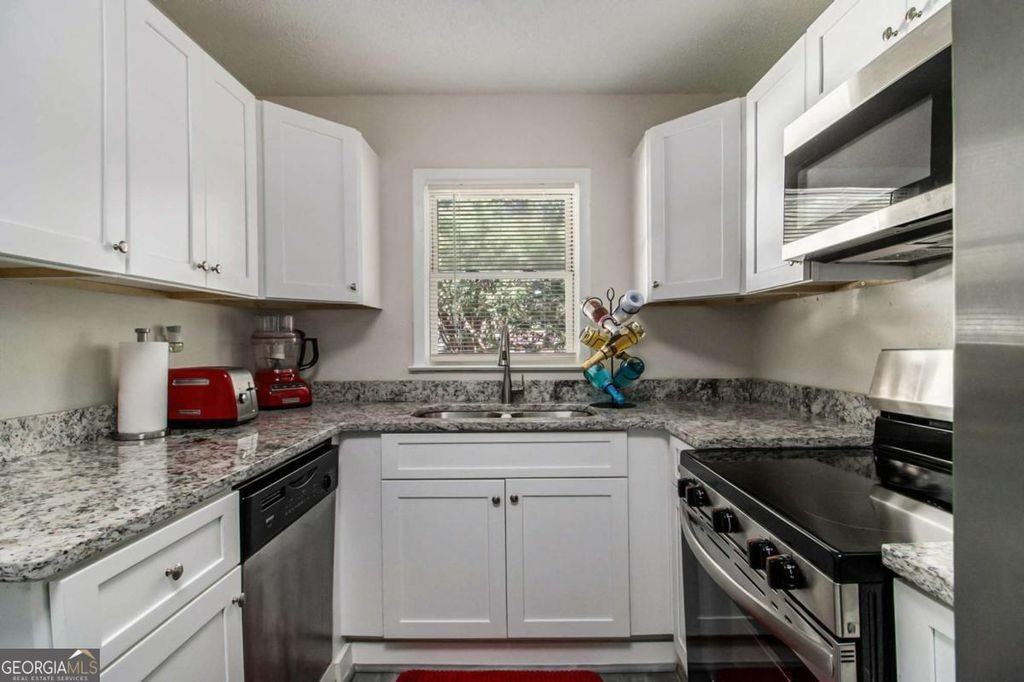 3367 Misty Valley Rd #1 - Photo 3 of 19