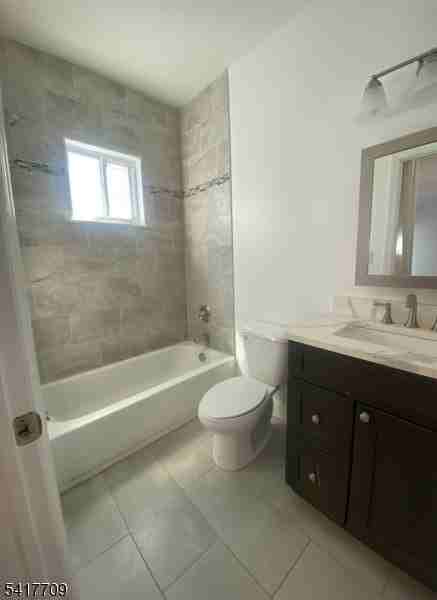 334 Bond St #2 - Photo 6 of 14