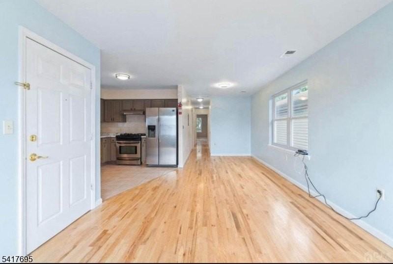 309 Court St - Photo 5 of 11