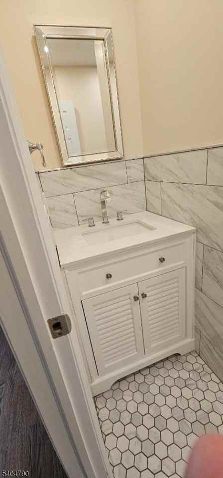 1240 Van Houten Ave #2A - Photo 6 of 7