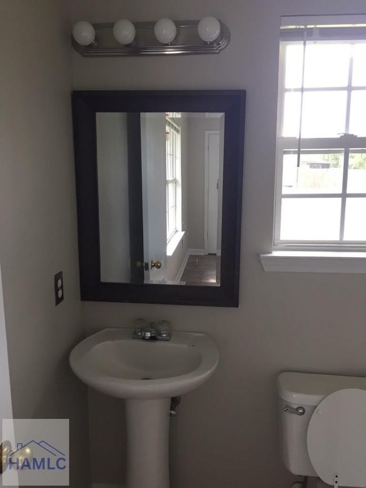 936 Poppleton Dr - Photo 7 of 14