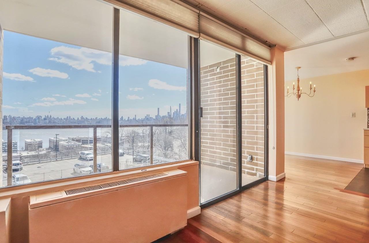 9060 Palisade Ave #307 - Photo 6 of 34