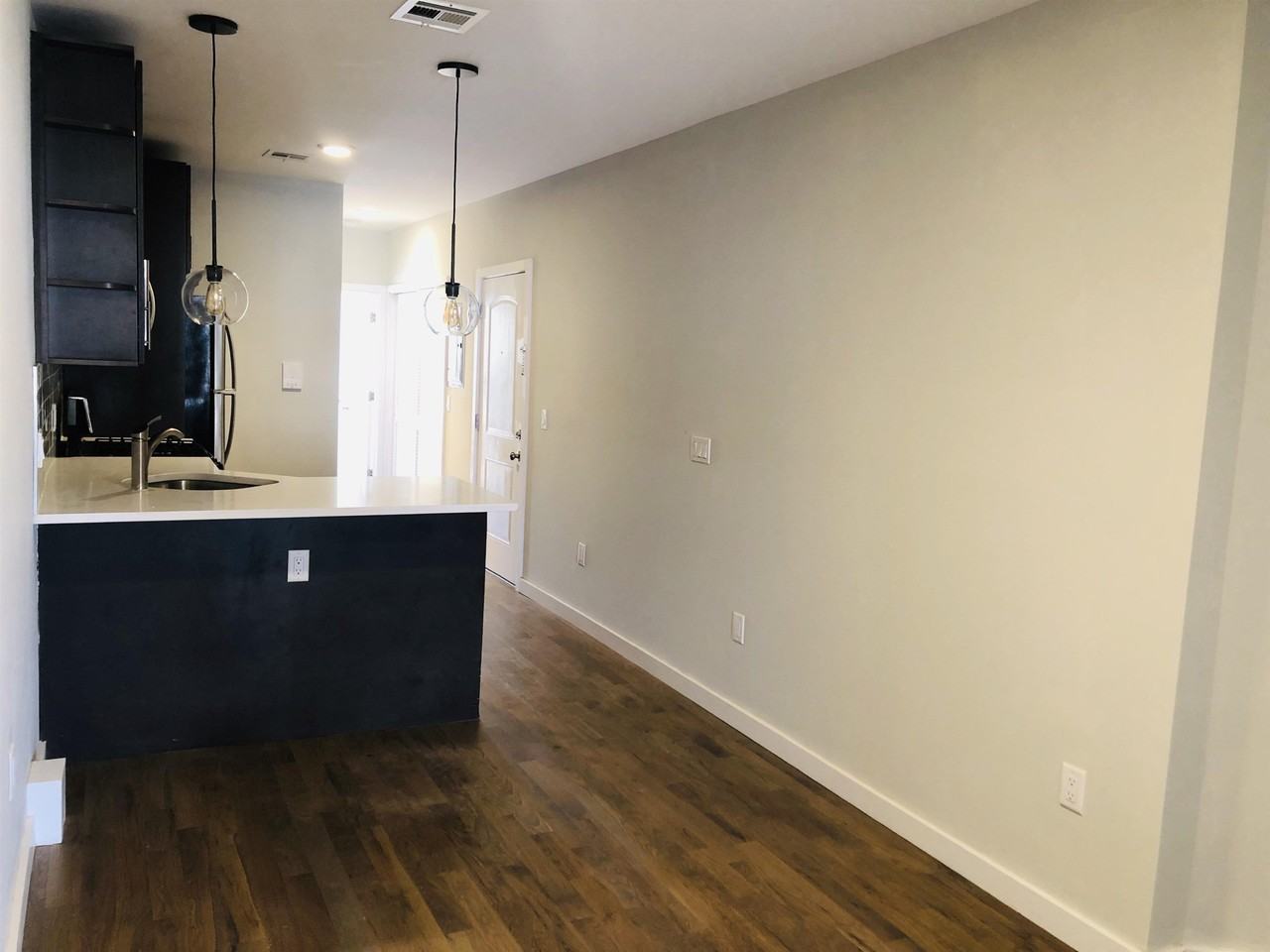 347 7th St #5 - Photo 6 of 17