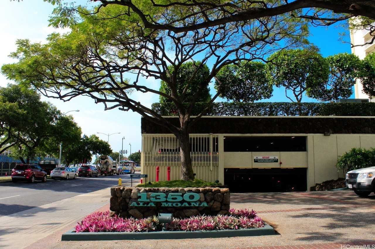 1350 Ala Moana Blvd Apt 1904 - Photo 2 of 19