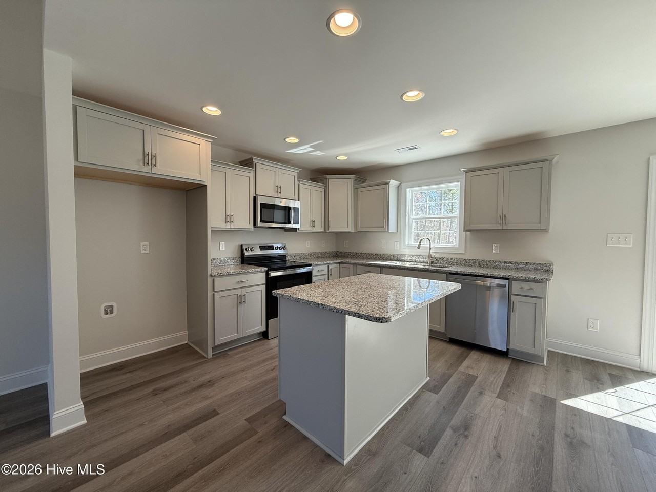 1019 Croaker Court - Photo 7 of 25