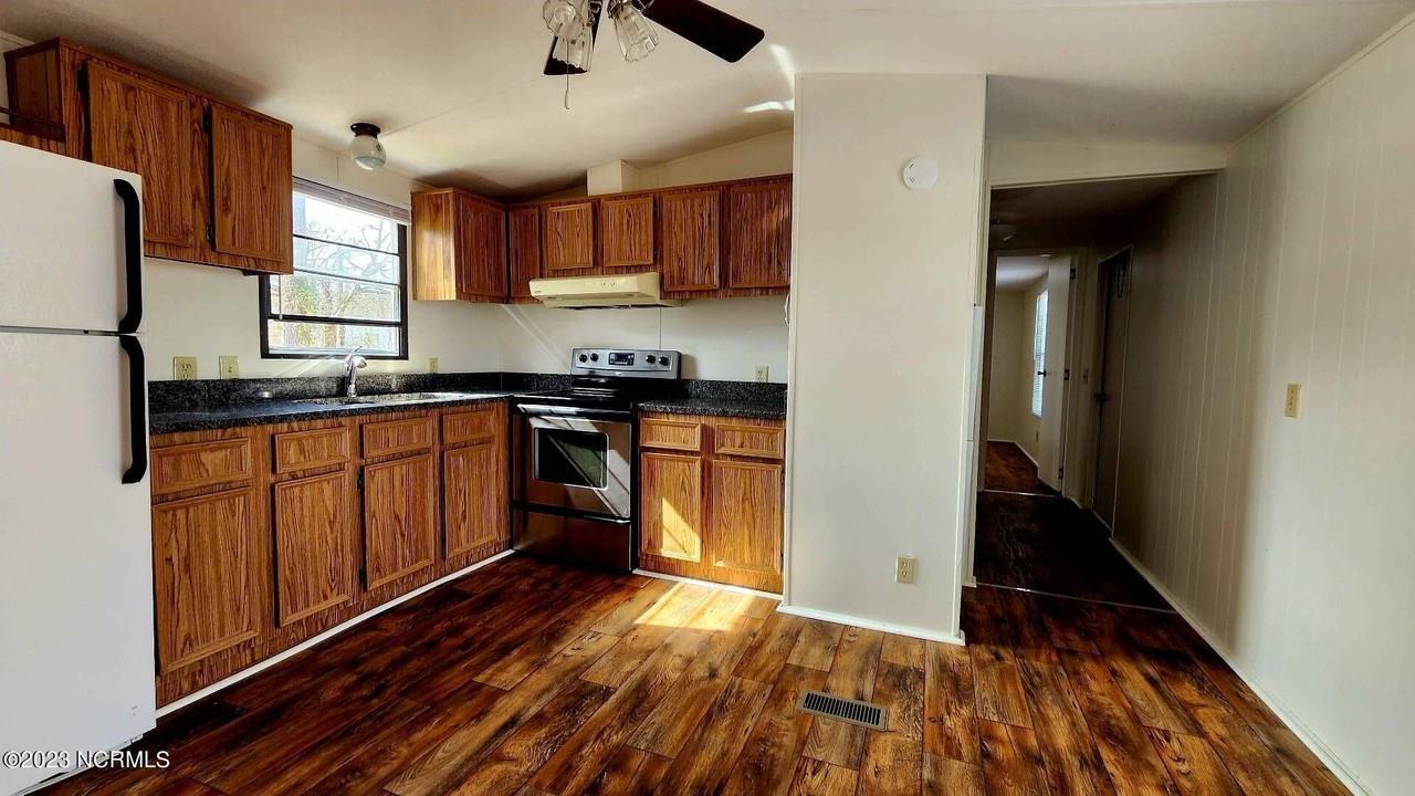 1309 13th St - Photo 7 of 18