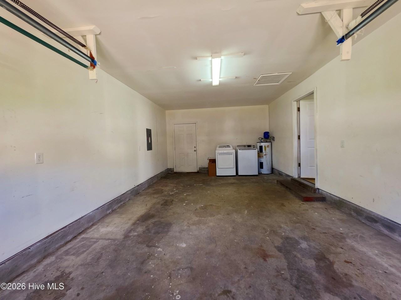 1035 Spring Villa Dr - Photo 7 of 19