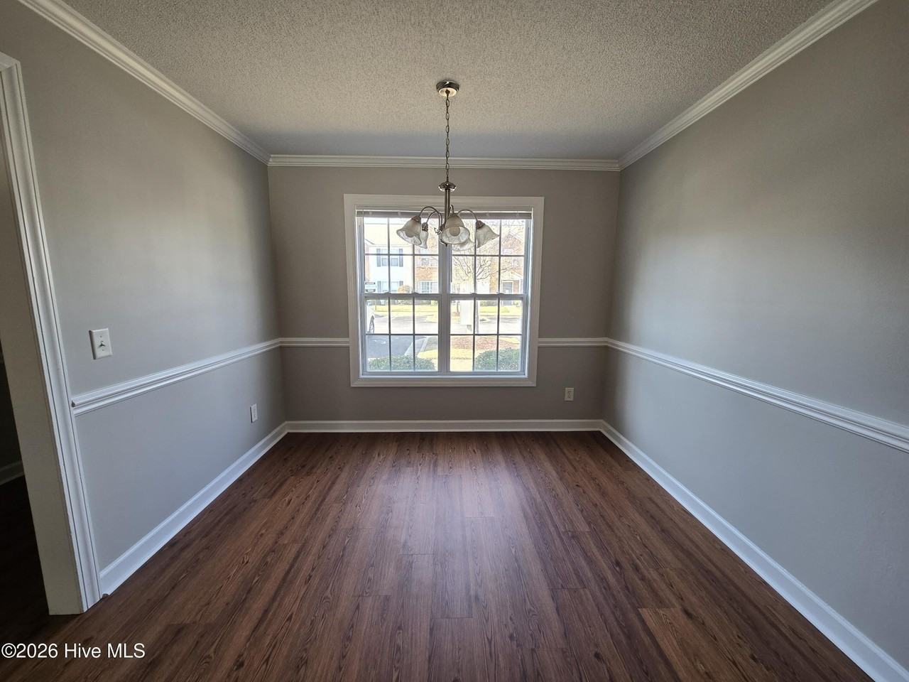 4135 Dudleys Grant Dr Apt E - Photo 5 of 19