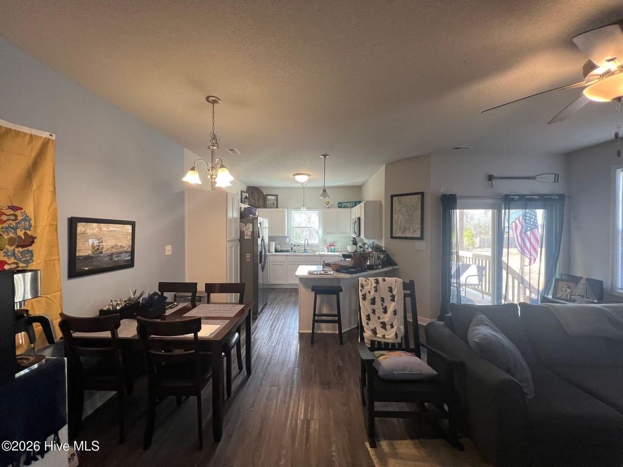 208 Shallowbag Bay Ln - Photo 4 of 23