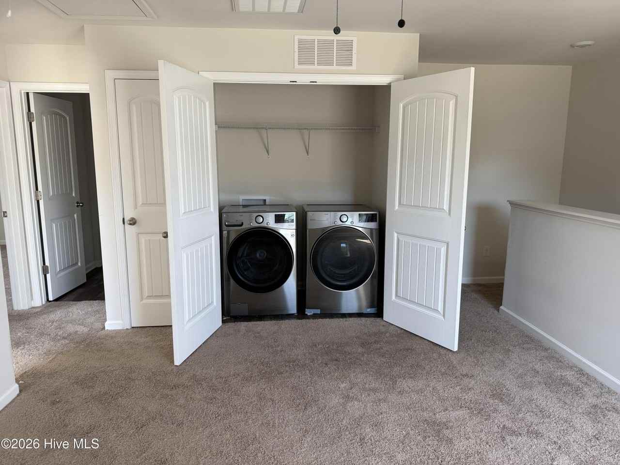 472 Poppleton Dr - Photo 6 of 16