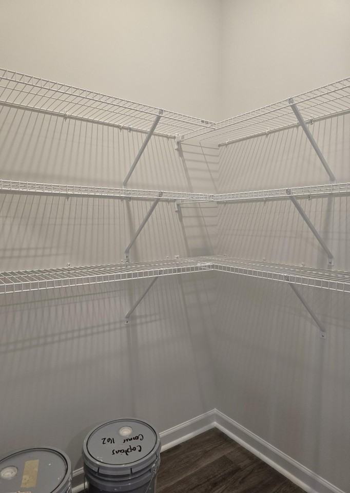 5188 Captain Dr - Photo 7 of 21