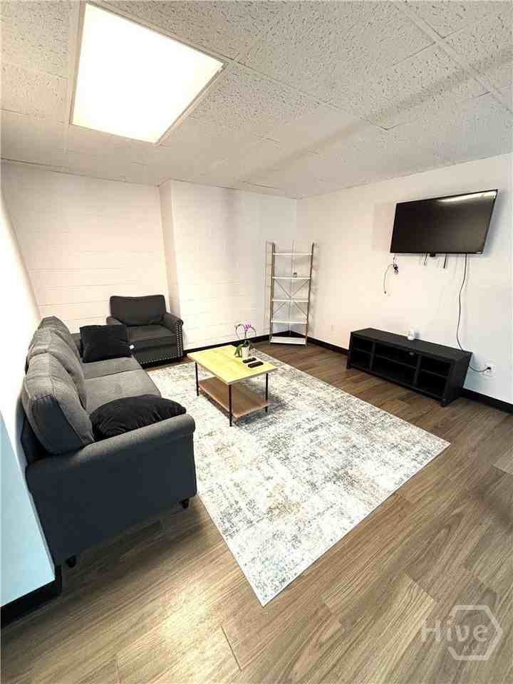 120 Mcleroy Dr - Photo 2 of 14