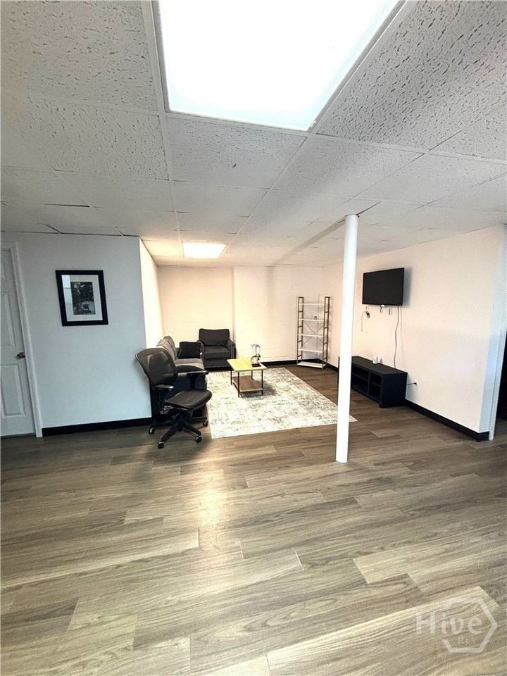 120 Mcleroy Dr - Photo 3 of 14