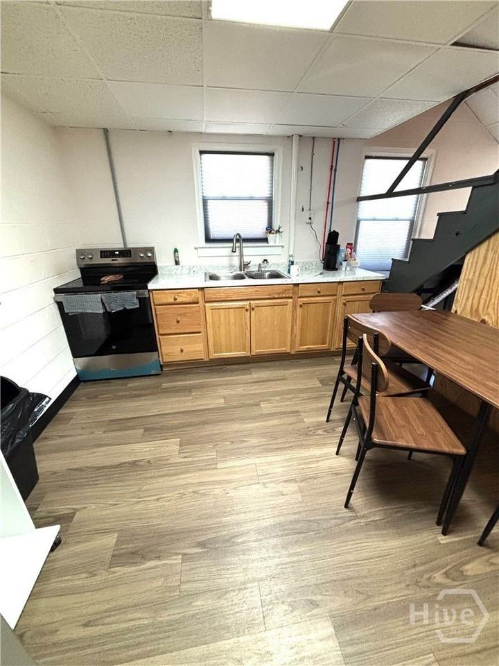 120 Mcleroy Dr - Photo 5 of 14