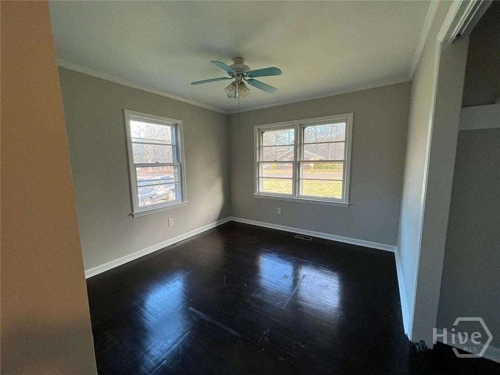 135 Freeman Cir - Photo 7 of 8