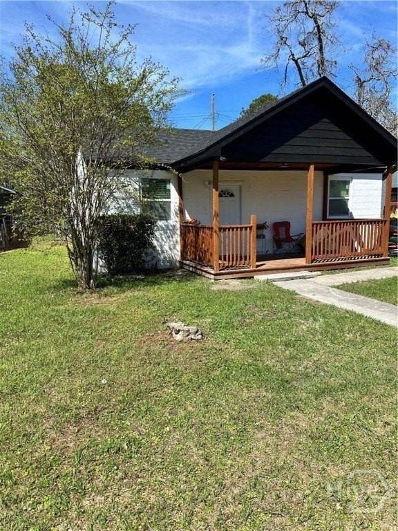 911 Crosby St - Photo 2 of 10