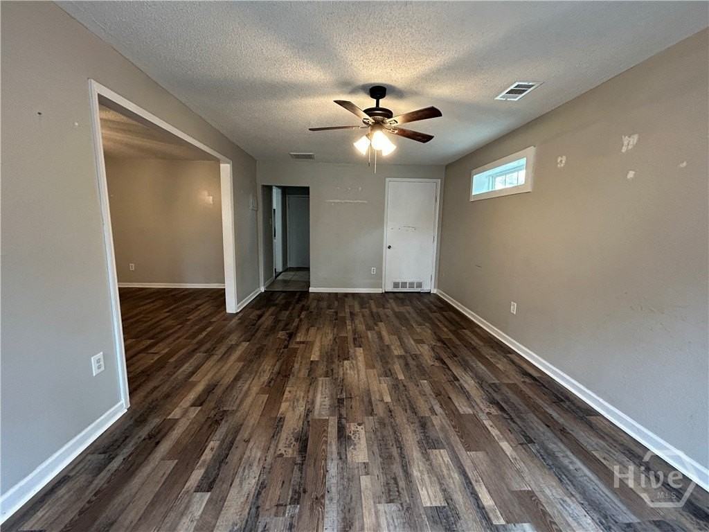 321 Sharondale Rd - Photo 5 of 27