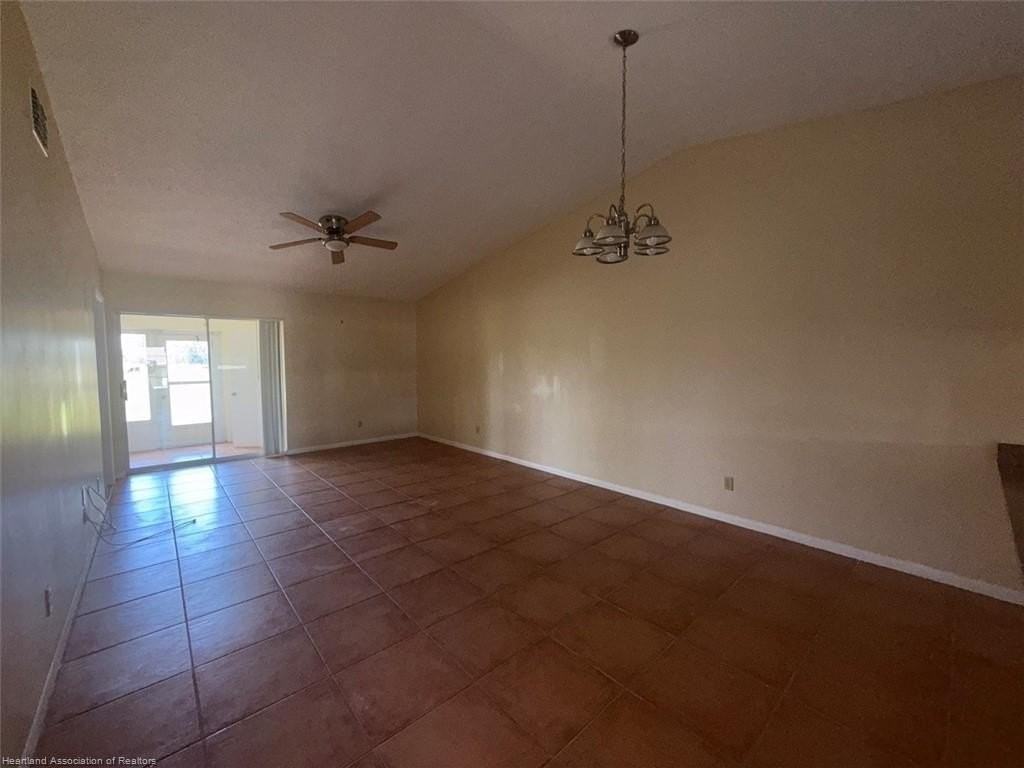 163 Fairway Dr - Photo 5 of 16