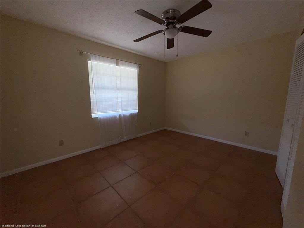 163 Fairway Dr - Photo 7 of 16