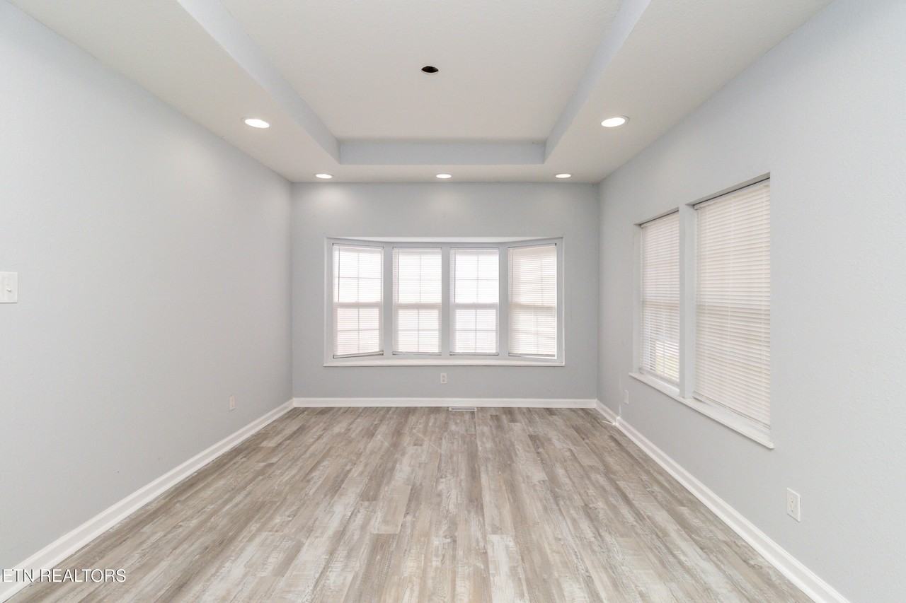 770 Mahoney Rd - Photo 2 of 50