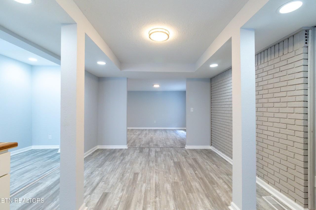 770 Mahoney Rd - Photo 7 of 50