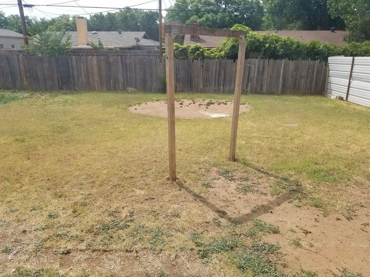 6017 Orlando Ave - Photo 3 of 9