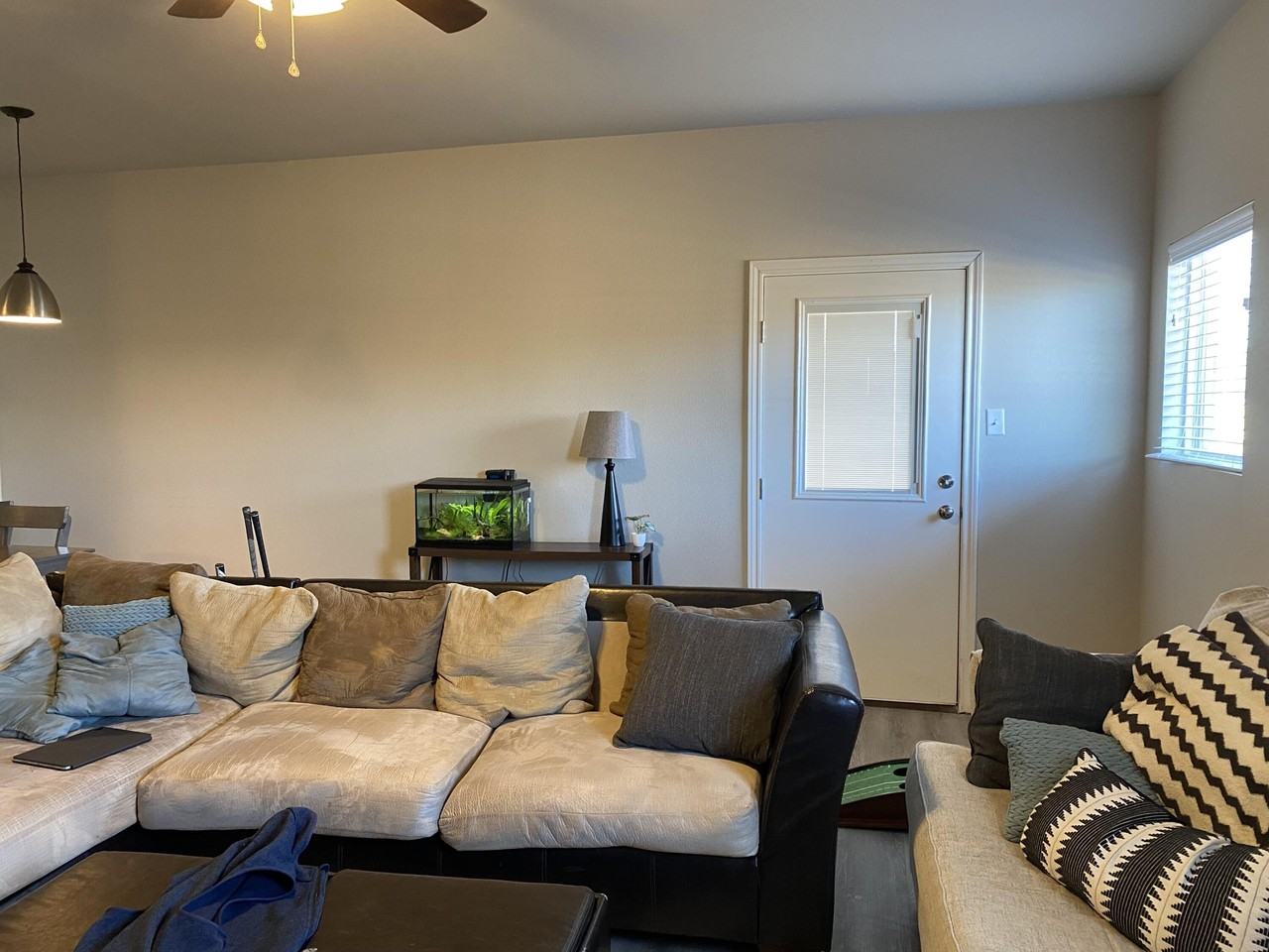 525 N Chicago Ave Apt B - Photo 4 of 17