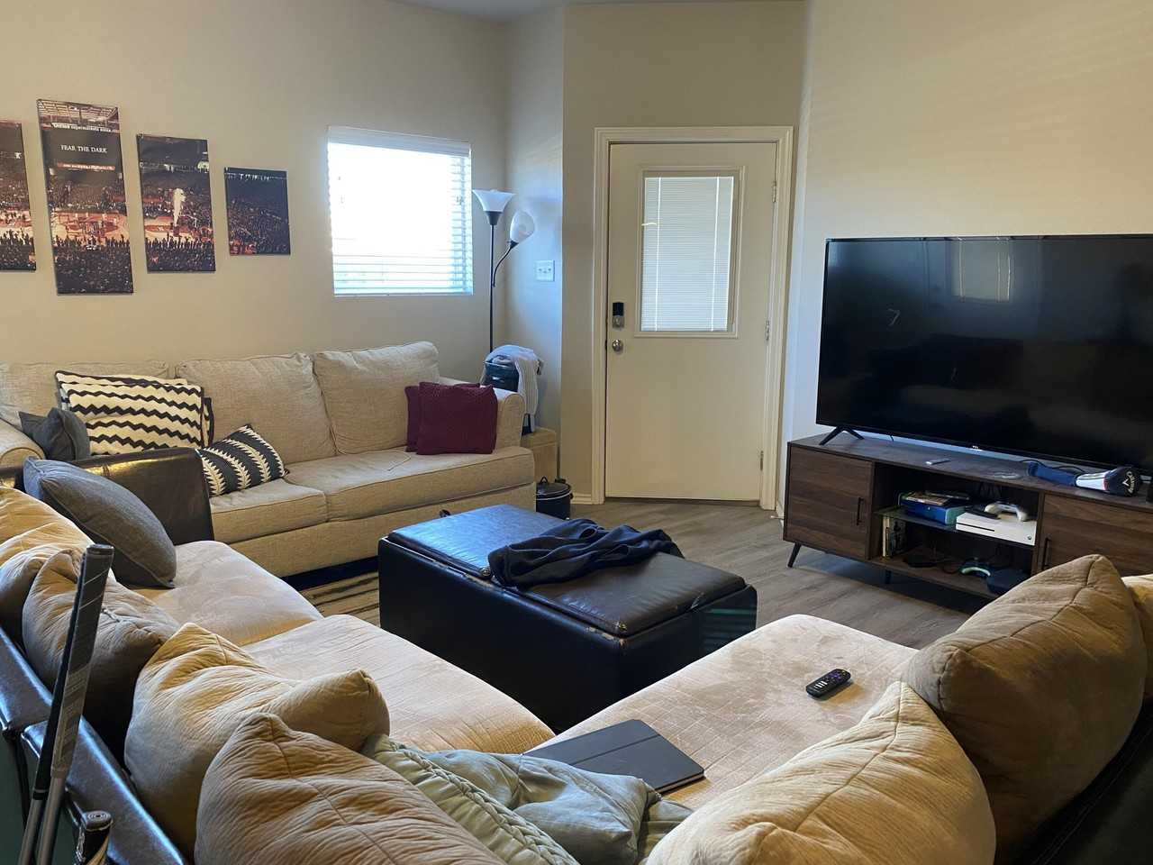 525 N Chicago Ave Apt B - Photo 6 of 17