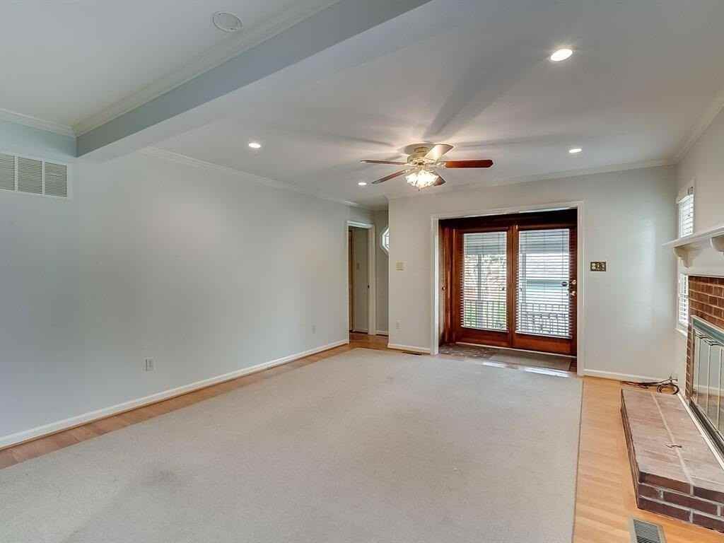 312 Garden Rd - Photo 4 of 22