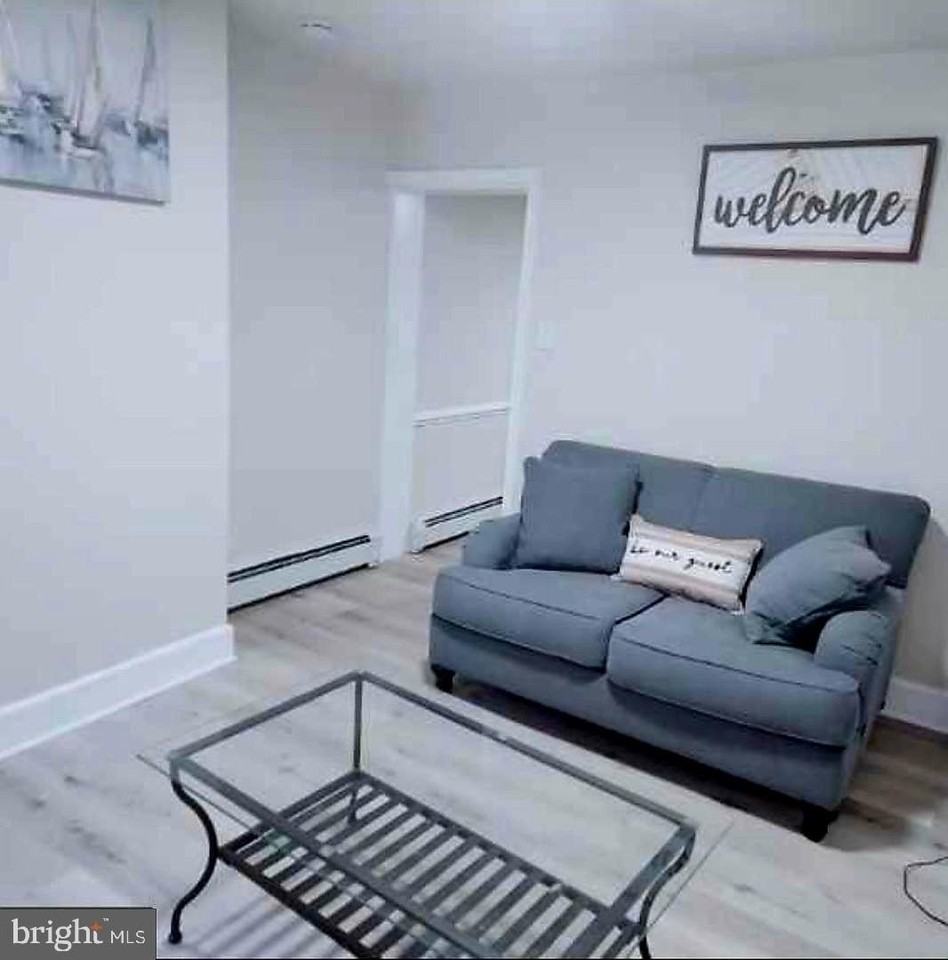 480 W South St - Photo 6 of 11