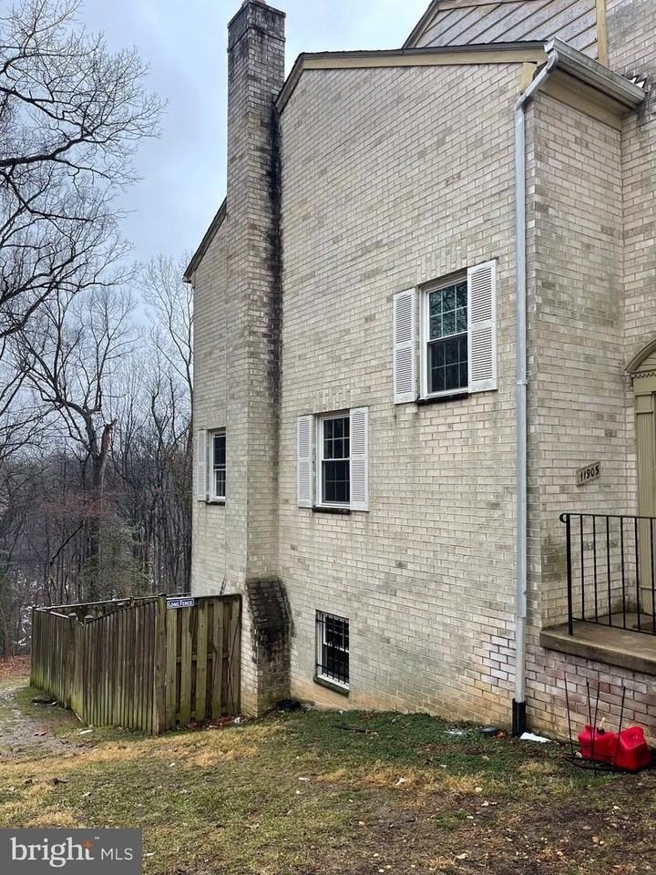 11905 Old Columbia Pike - Photo 3 of 36