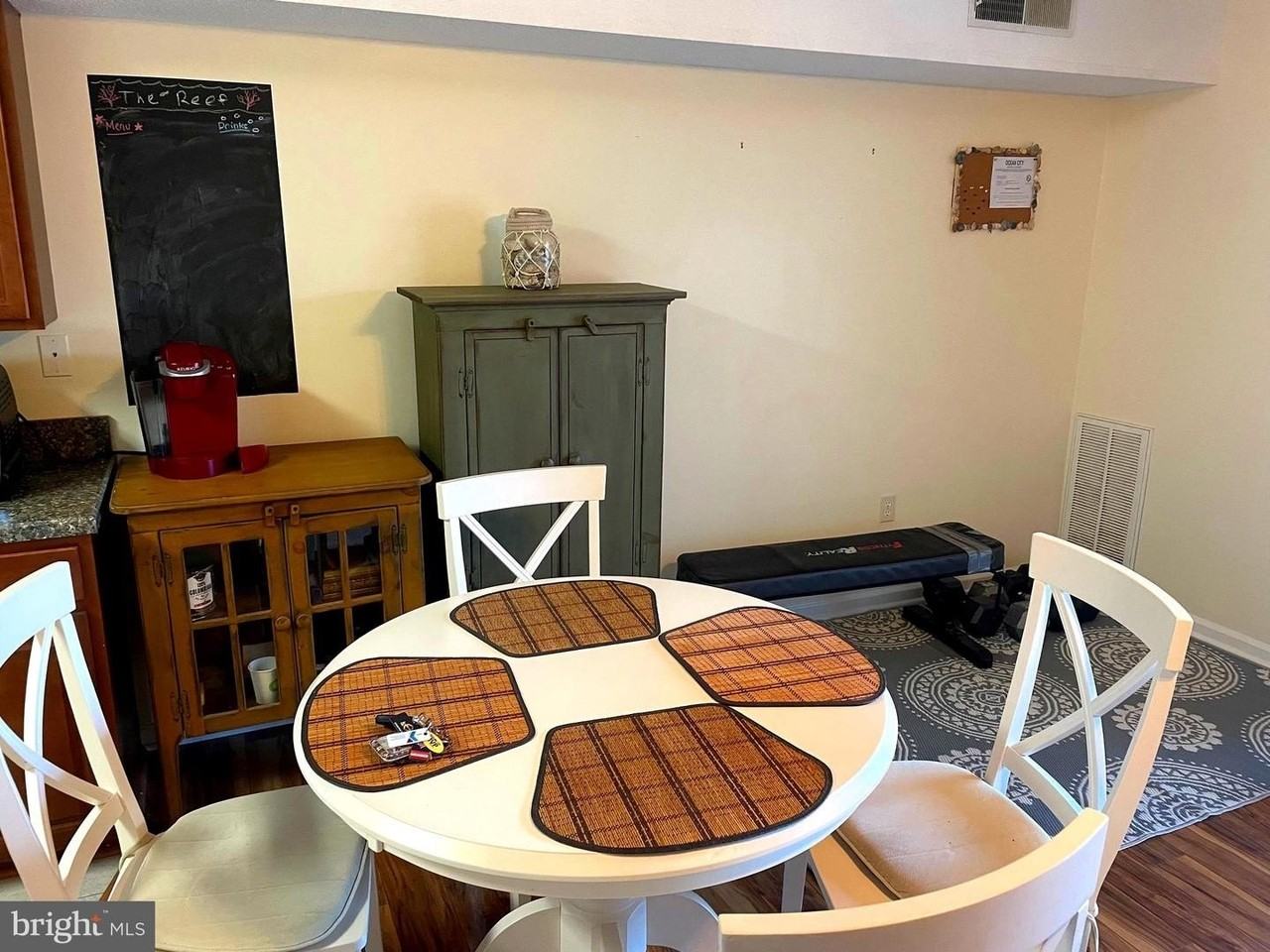 14402 Jarvis Ave - Photo 5 of 15