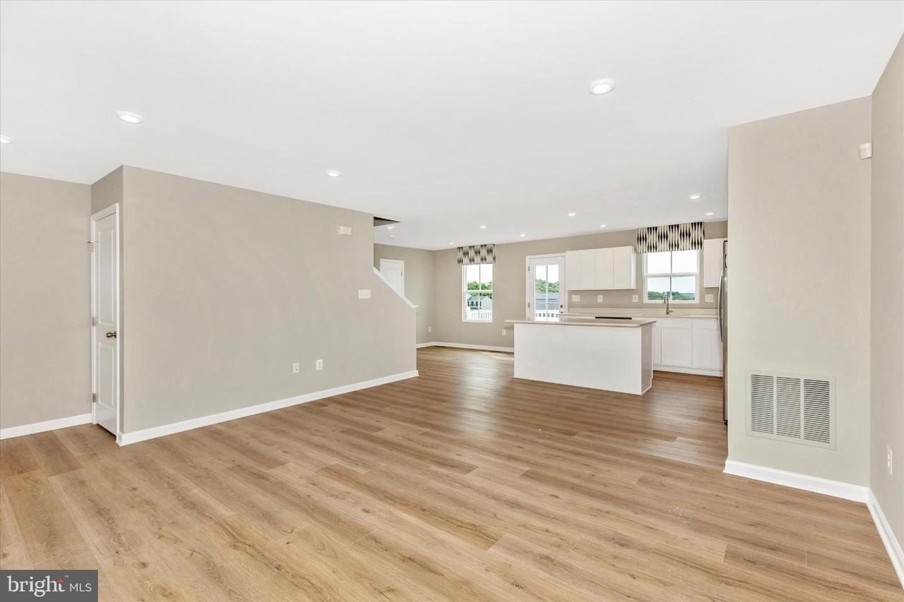 38 Diopside Dr - Photo 5 of 50