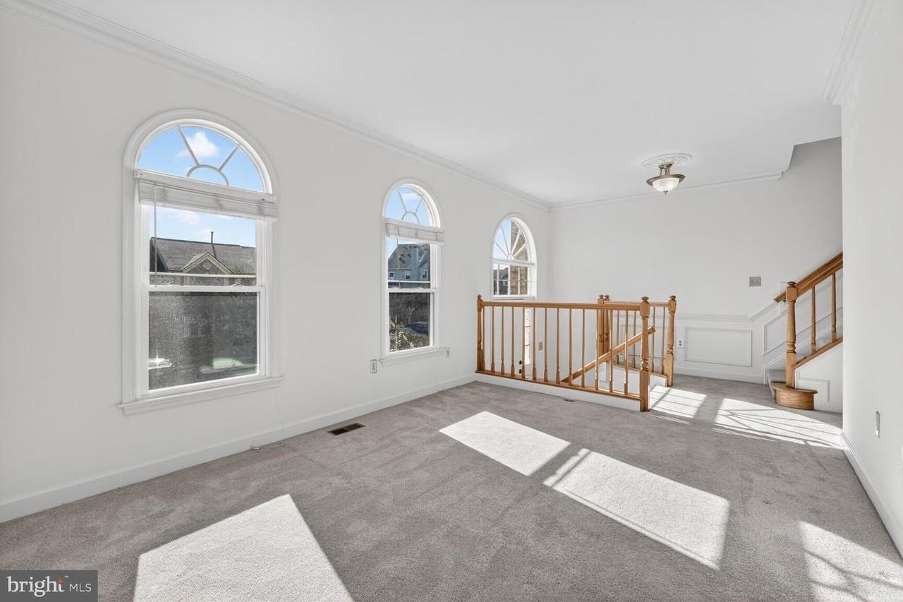 5974 Wescott Hills Way - Photo 5 of 46