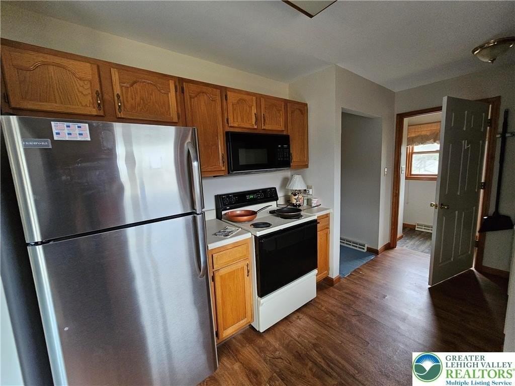 5817 Werleys Corner Rd Unit B - Photo 7 of 16