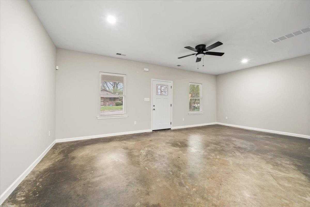 2845 Yale Ave - Photo 3 of 23