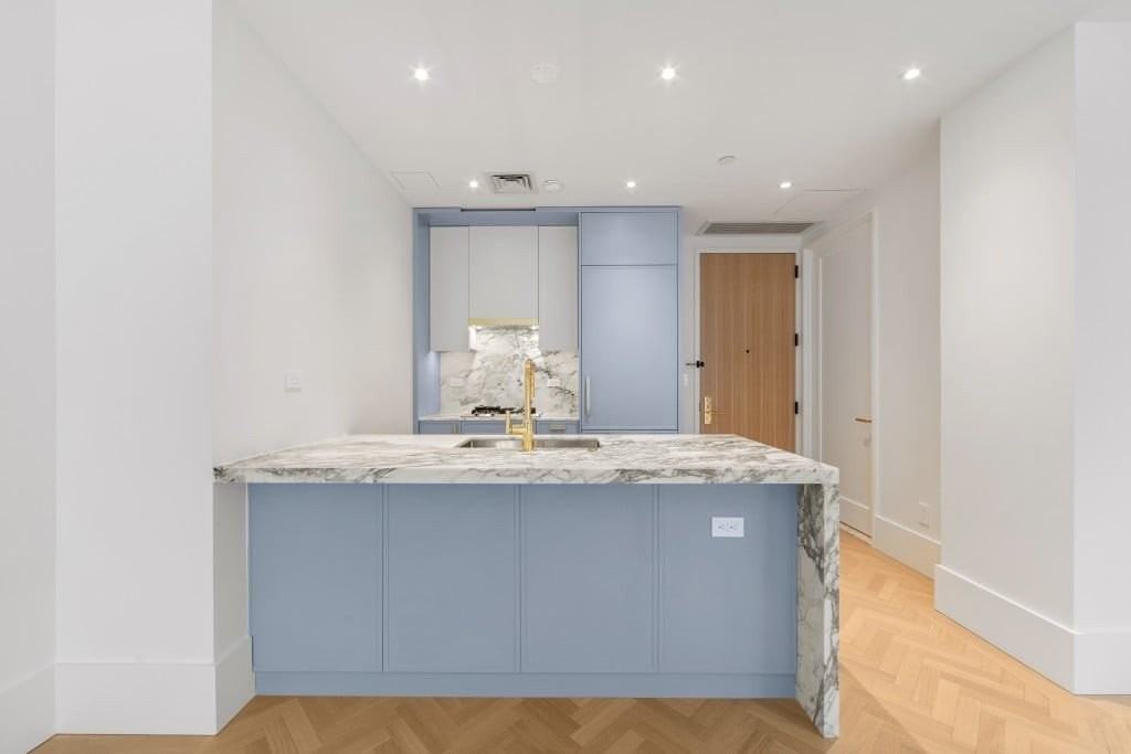 815 Broadway #302 - Photo 6 of 20